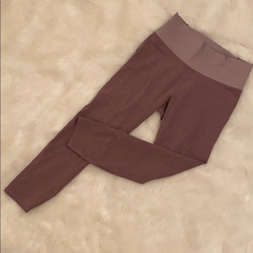 Fabletics Heather Purple 7/8 Leggings